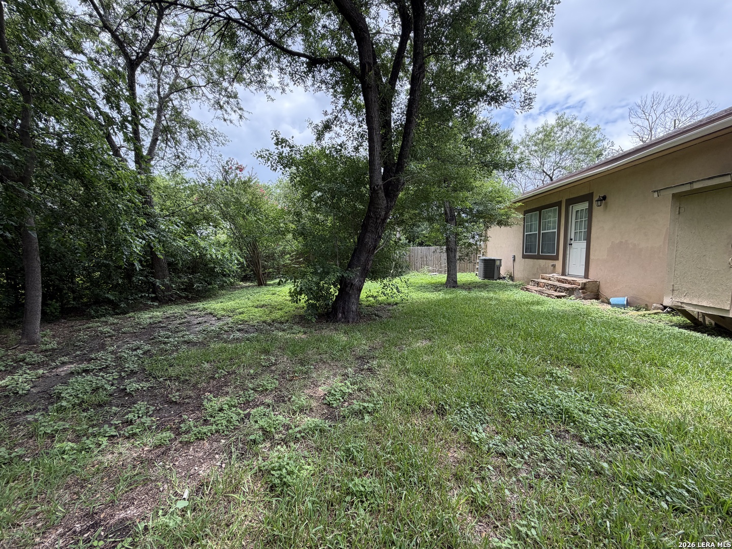 12718 MIDDLE LN