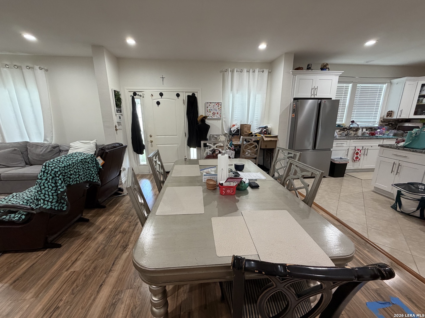 12718 MIDDLE LN