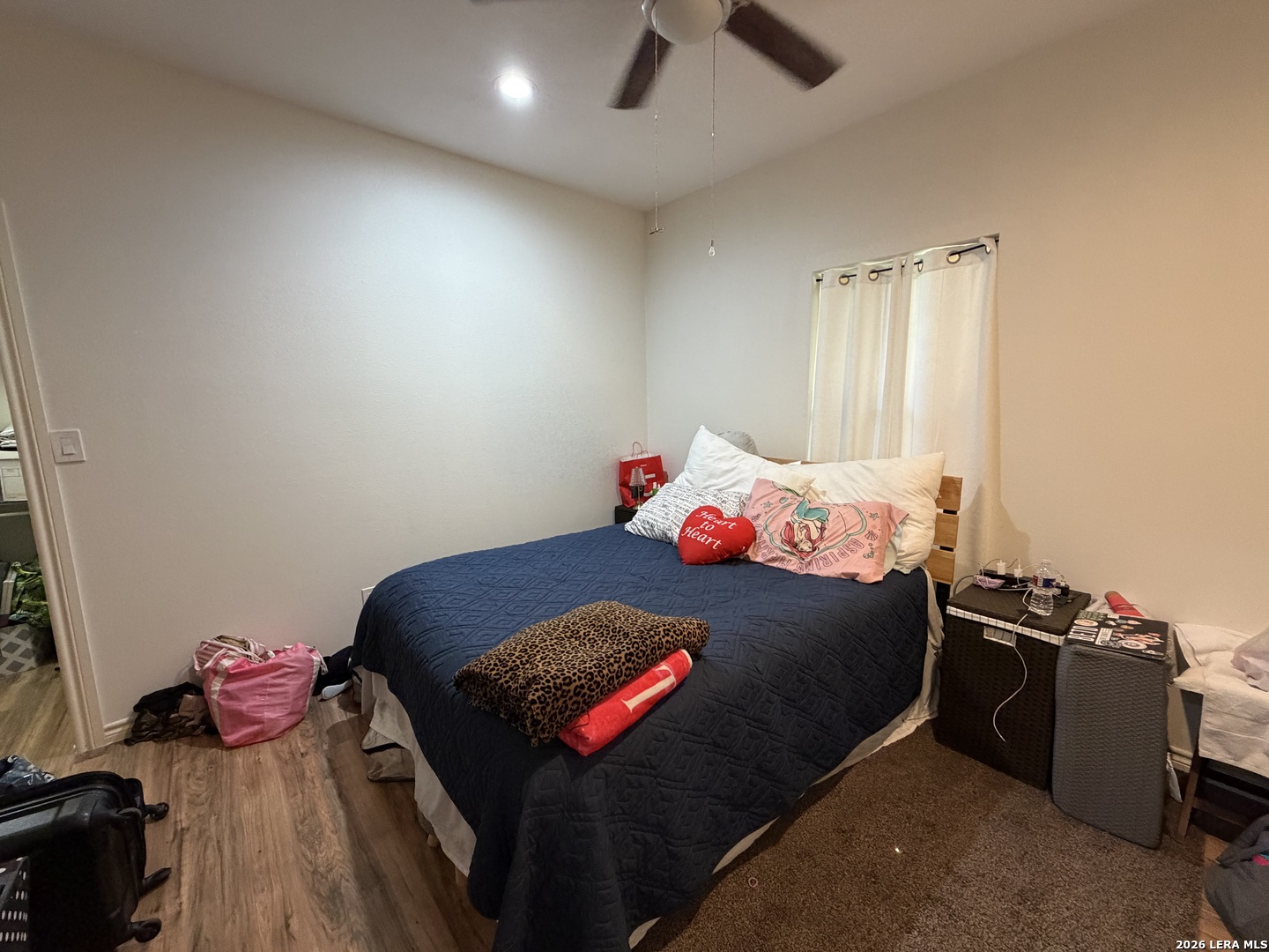 12718 MIDDLE LN