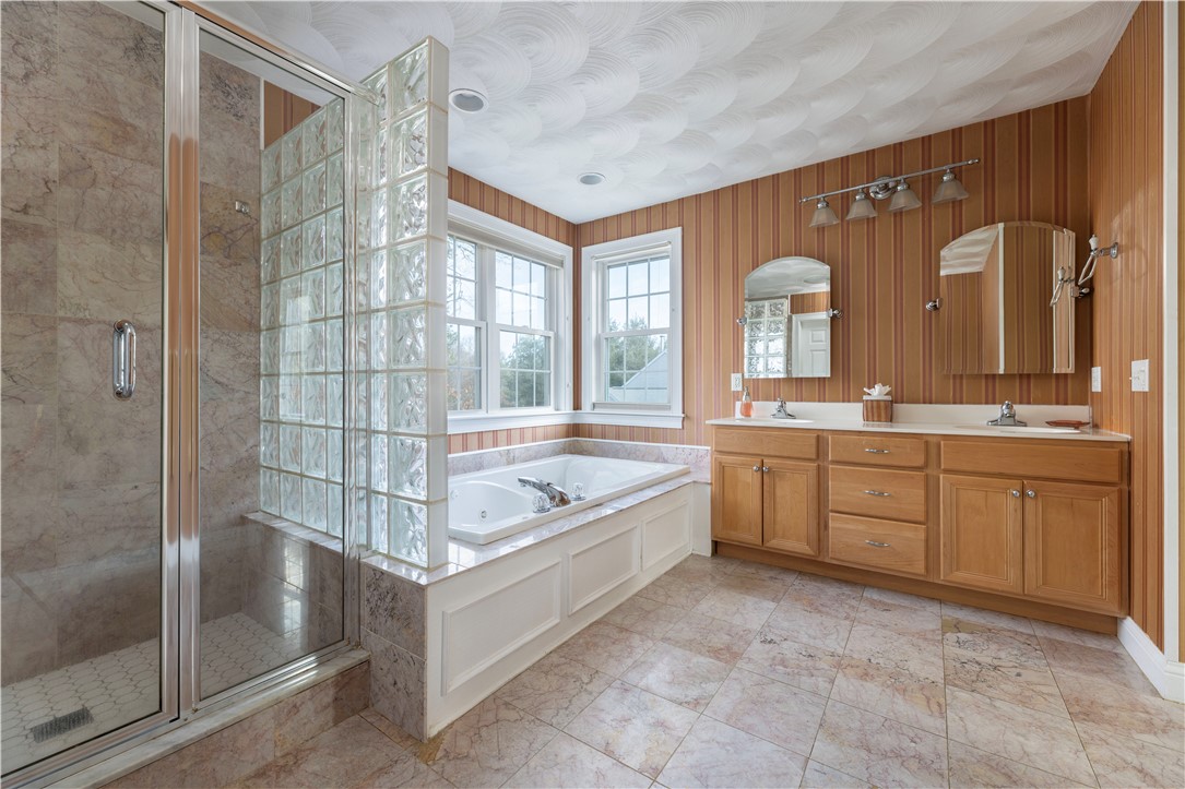 47 Wooded Grove Circle