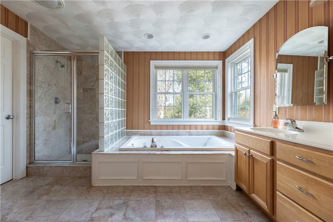 47 Wooded Grove Circle