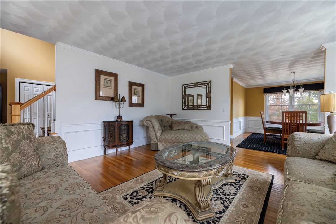 47 Wooded Grove Circle