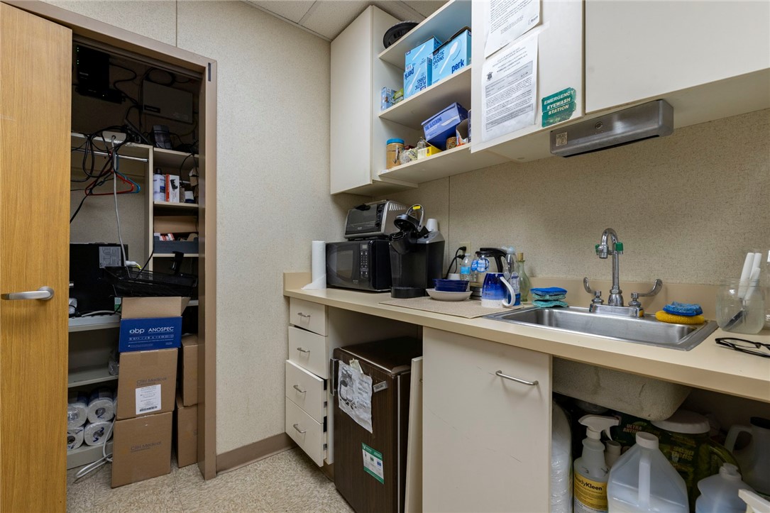 360 Kingstown Road 202