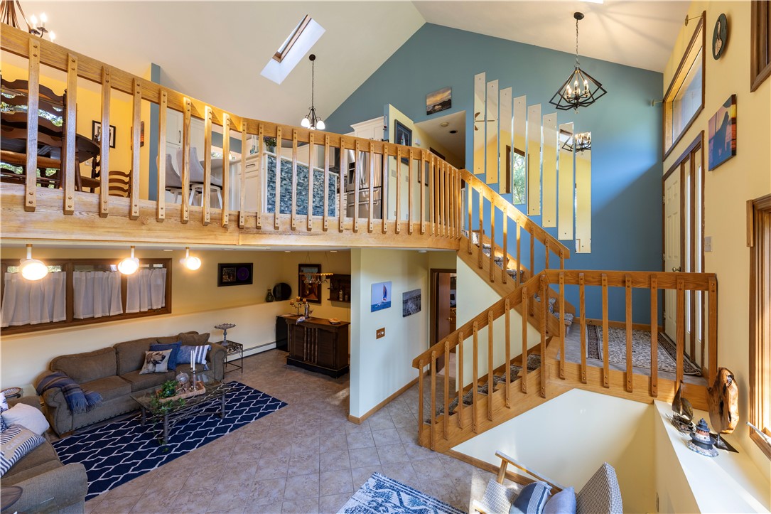 8 Robin Drive