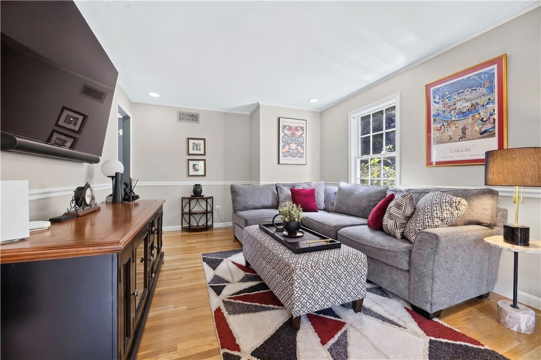 18 Watch Hill Way