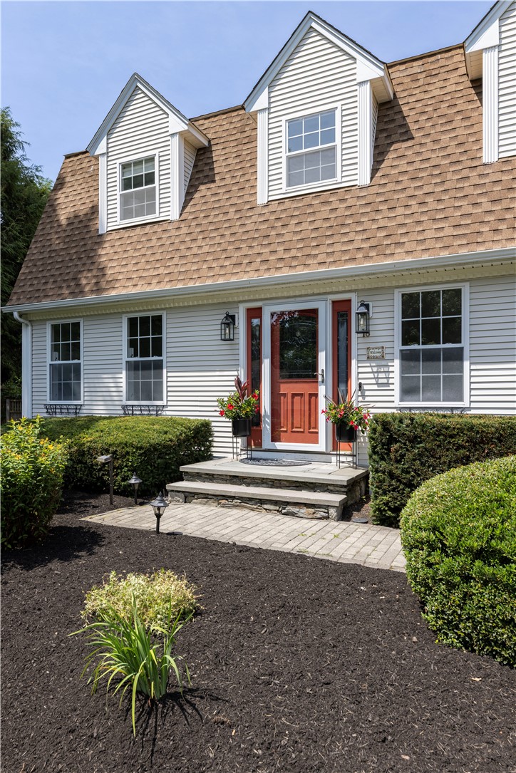 18 Watch Hill Way