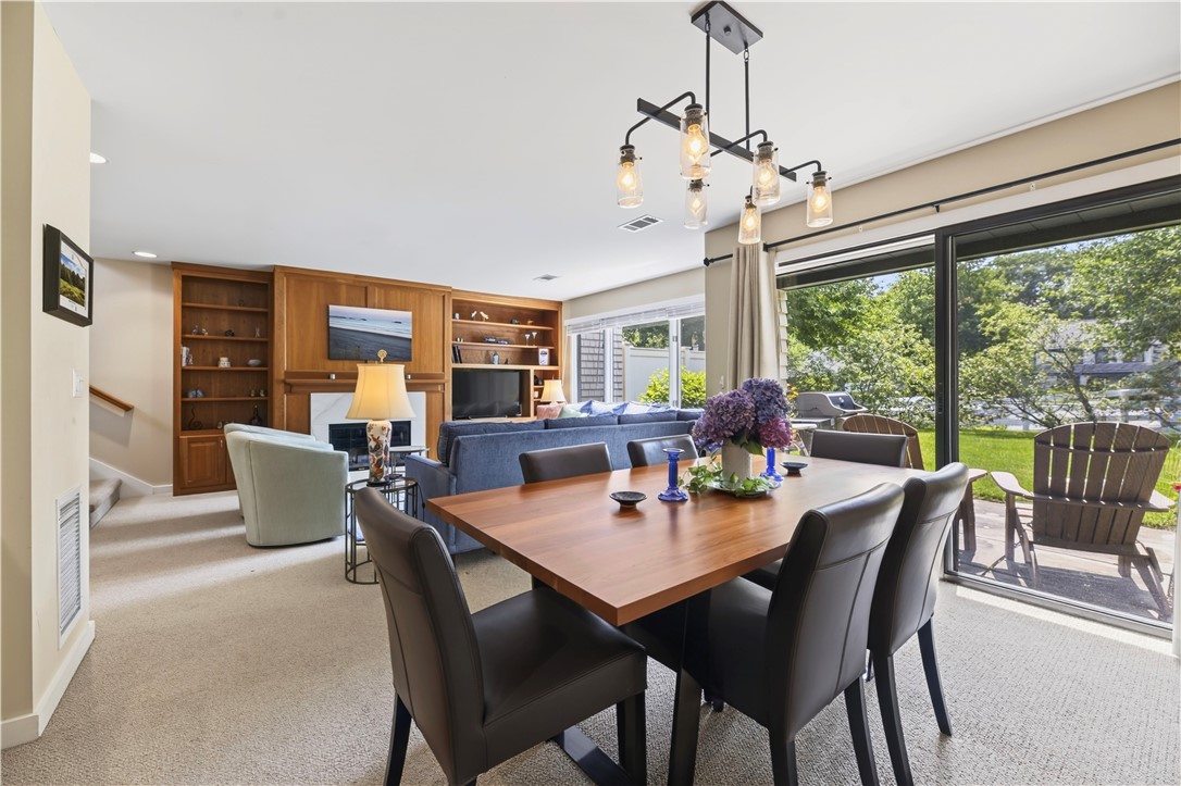 2 Martingale Lane