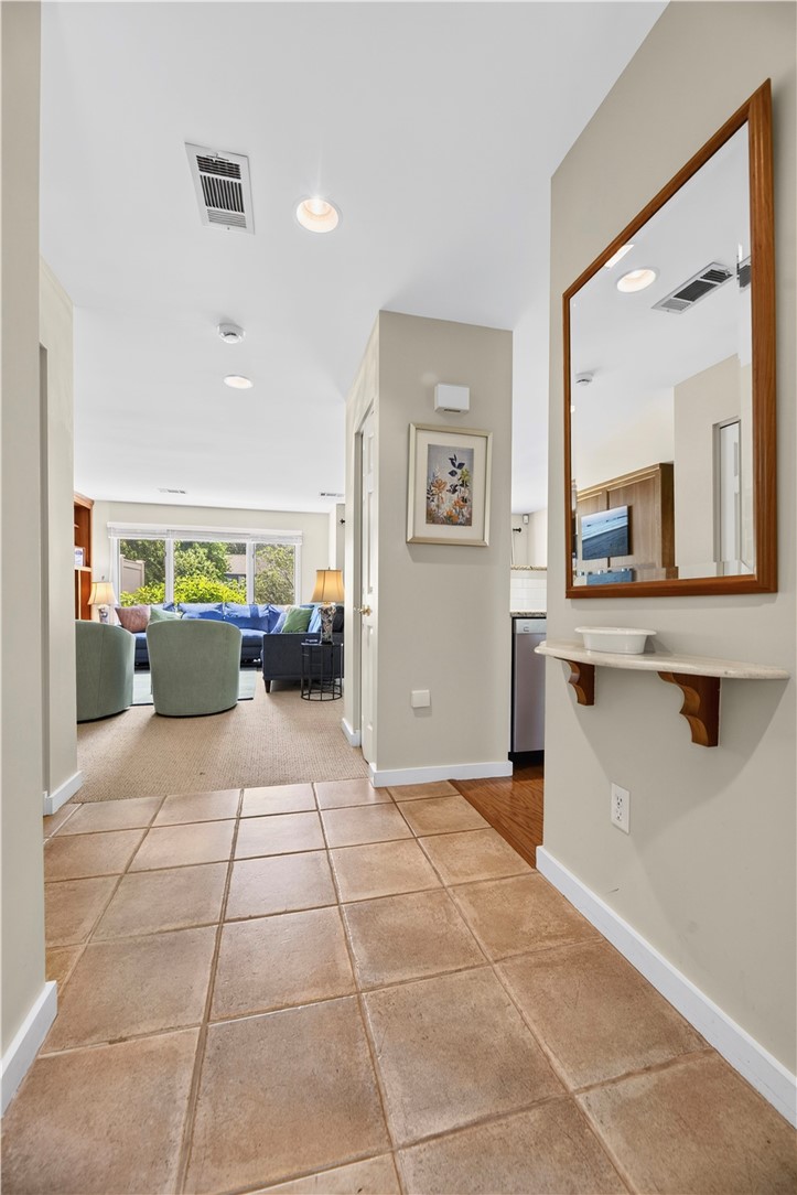 2 Martingale Lane