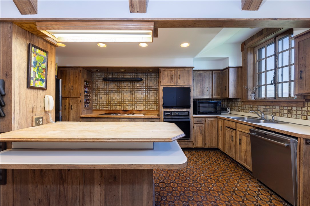 2180 Tower Hill Road