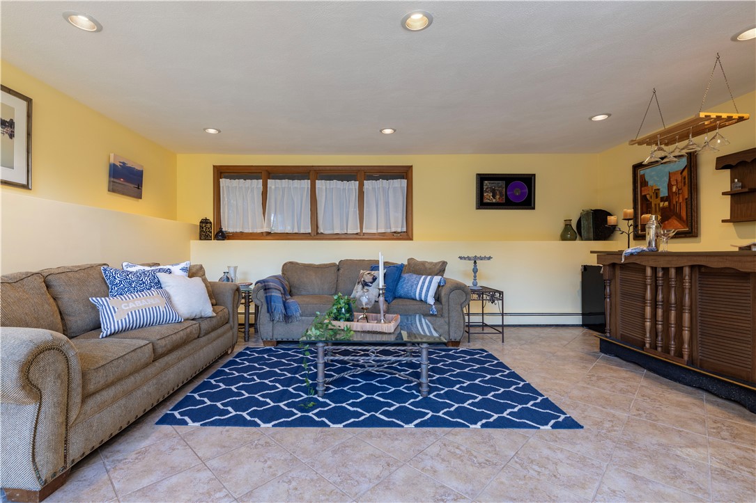8 Robin Drive