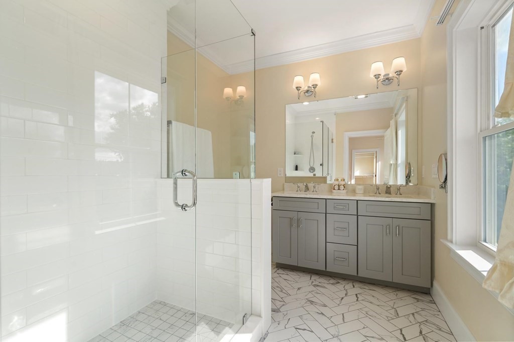 47 Mansfield St Unit: 47