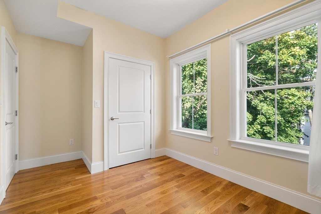 47 Mansfield St Unit: 47