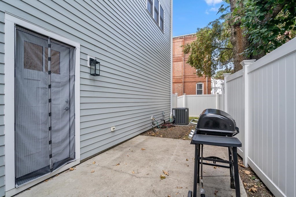 47 Mansfield St Unit: 47