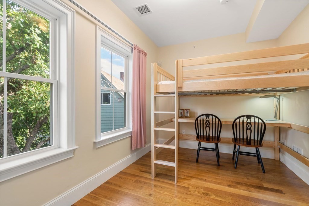 47 Mansfield St Unit: 47