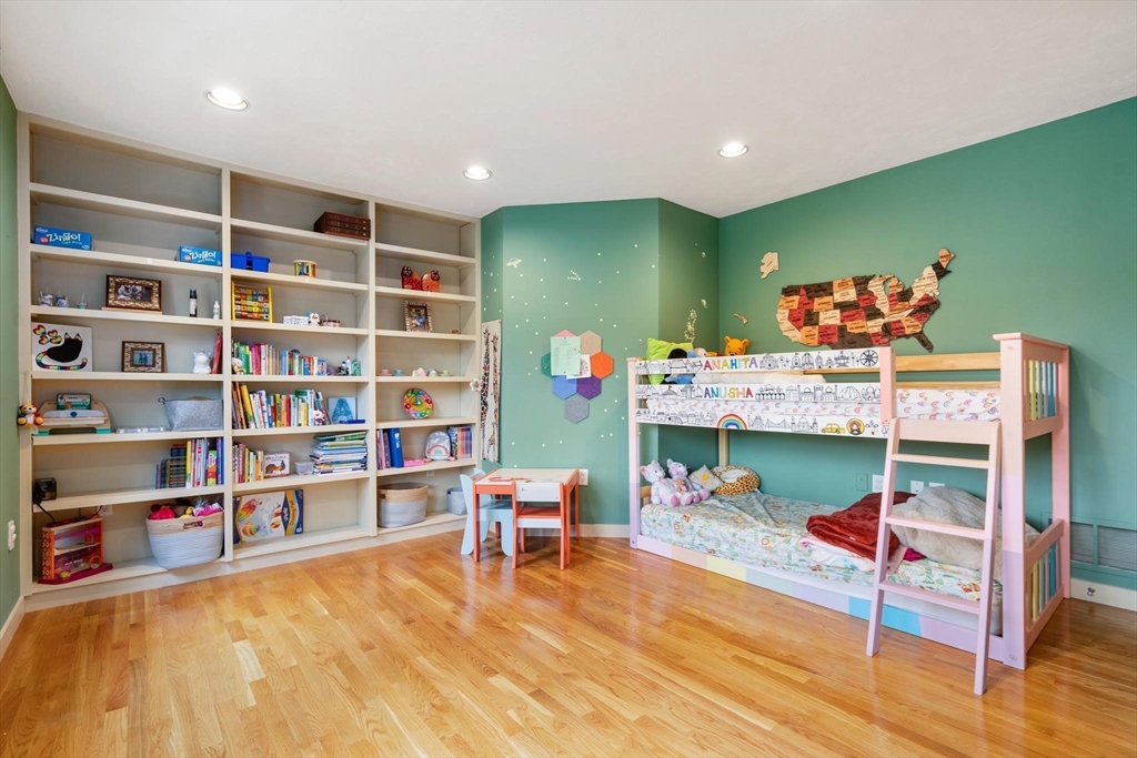 511 Boylston St # 511