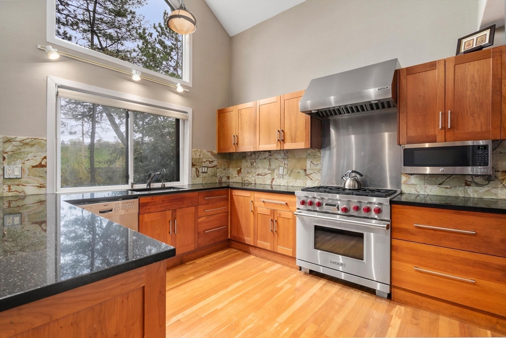 511 Boylston St # 511