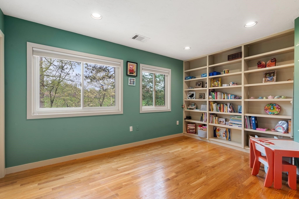 511 Boylston St # 511