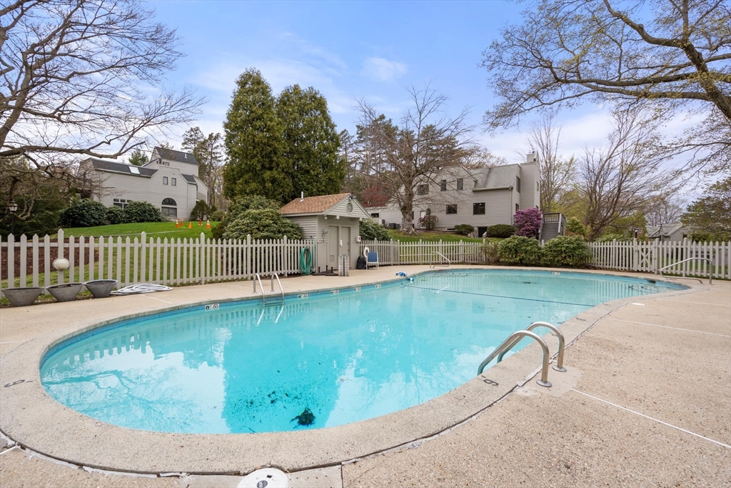 511 Boylston St # 511
