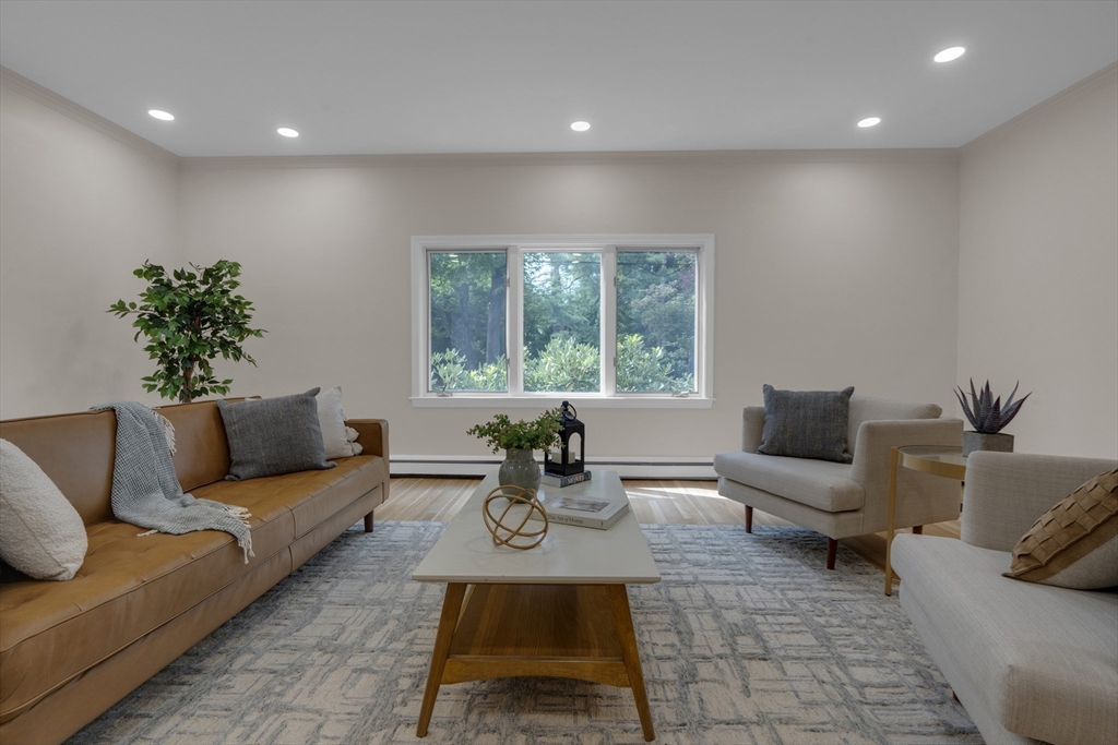 15 Marcellus Dr