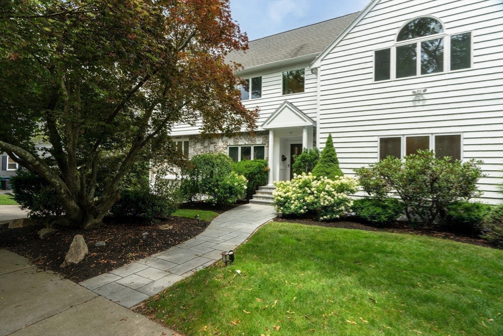 15 Marcellus Dr