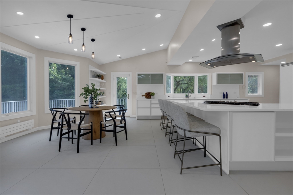 15 Marcellus Dr