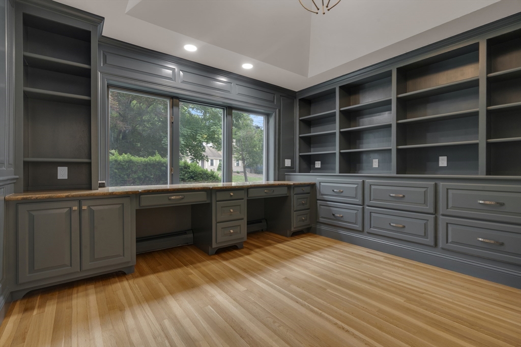 15 Marcellus Dr