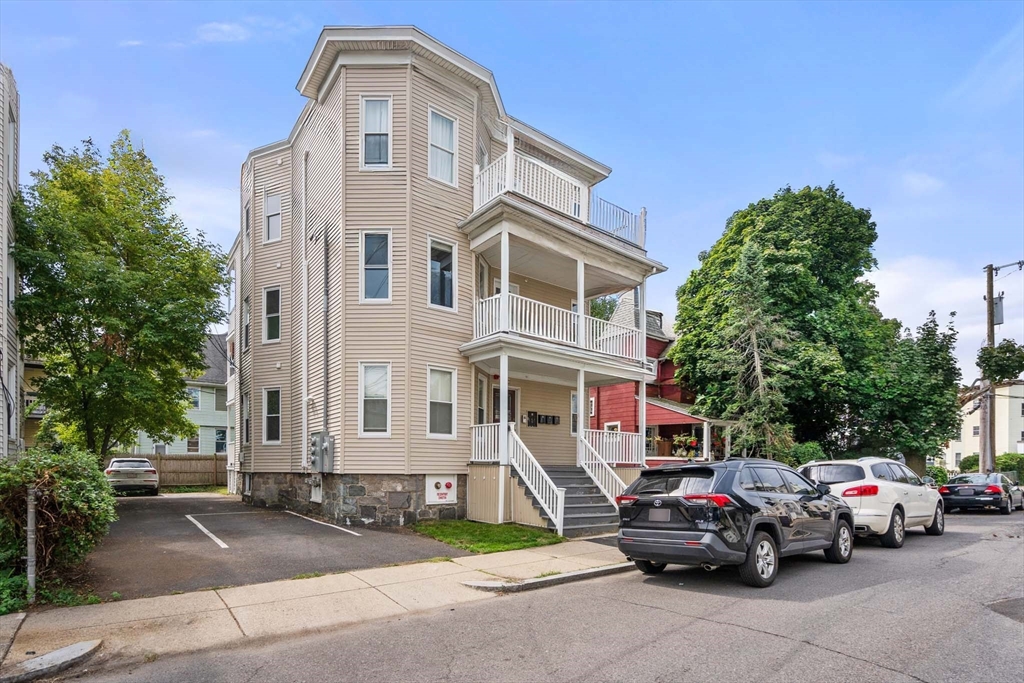 90 Easton St # 2