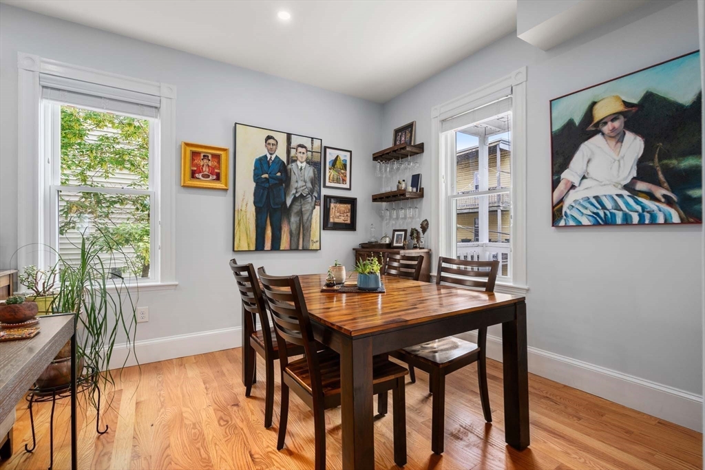 90 Easton St # 2
