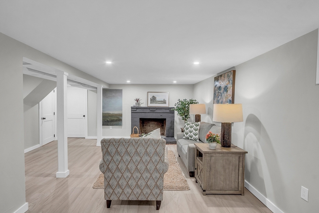 26 Arcadia Ave