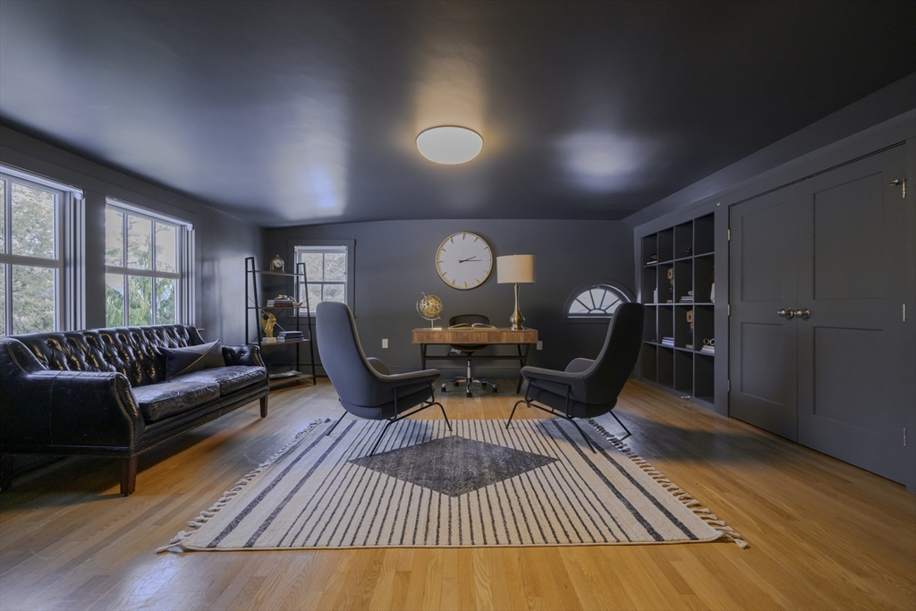 33 Hancock Ave