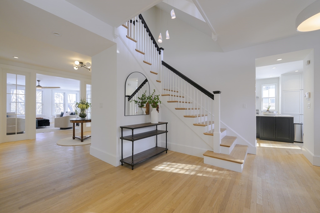 33 Hancock Ave