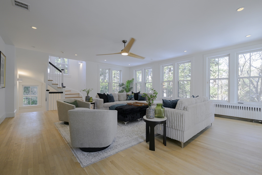 33 Hancock Ave