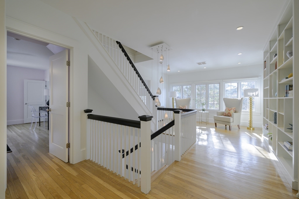 33 Hancock Ave