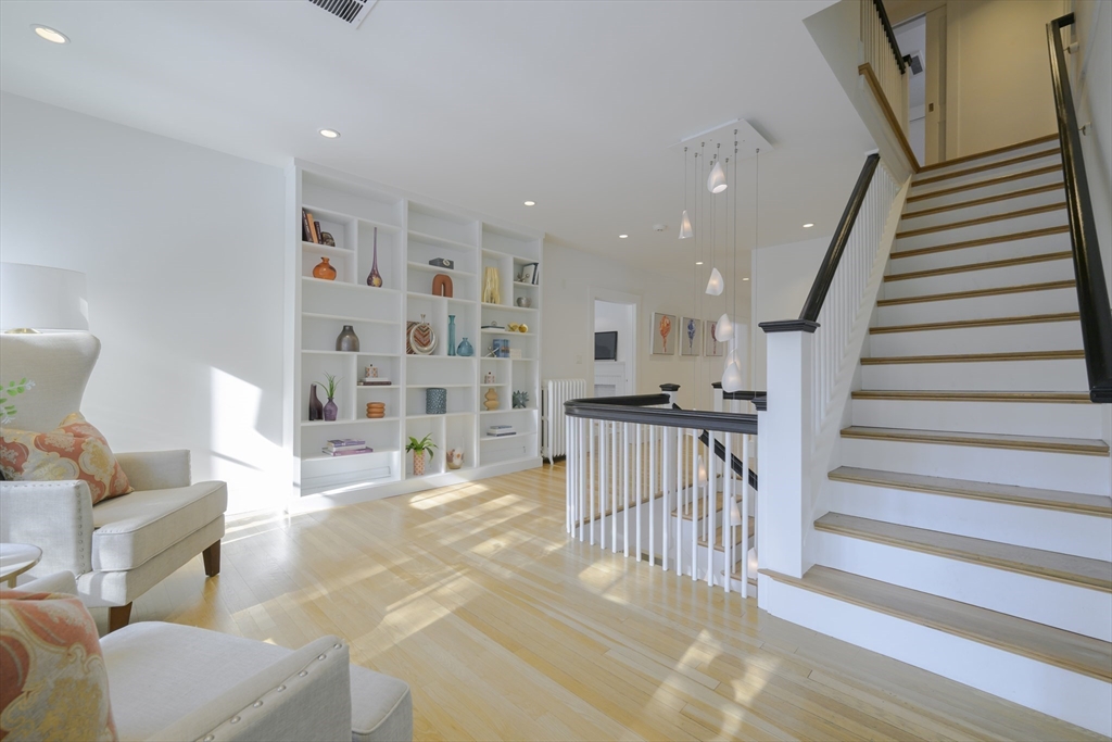 33 Hancock Ave