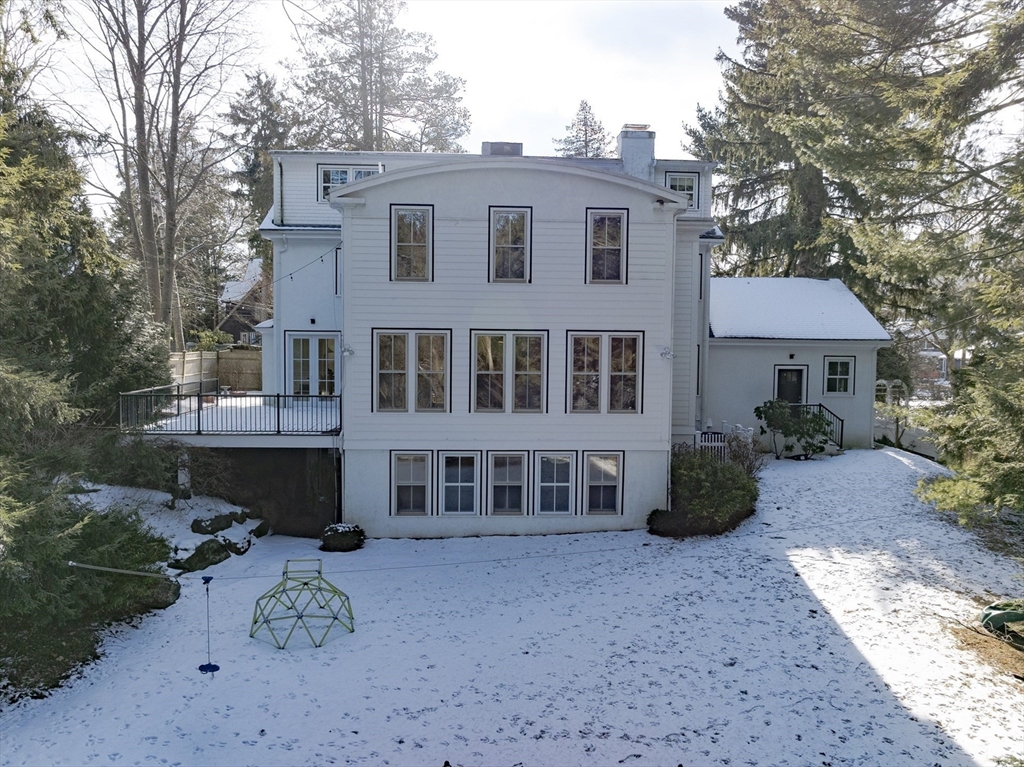 33 Hancock Ave