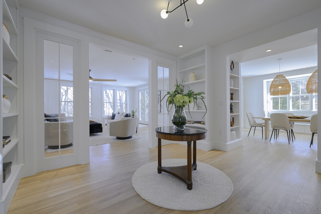 33 Hancock Ave