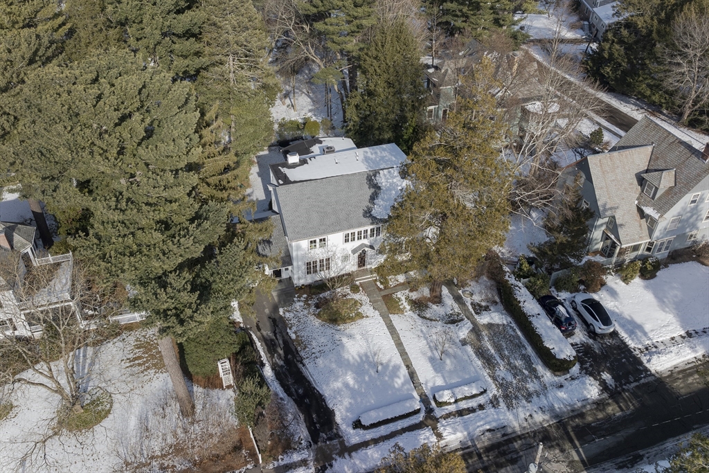 33 Hancock Ave