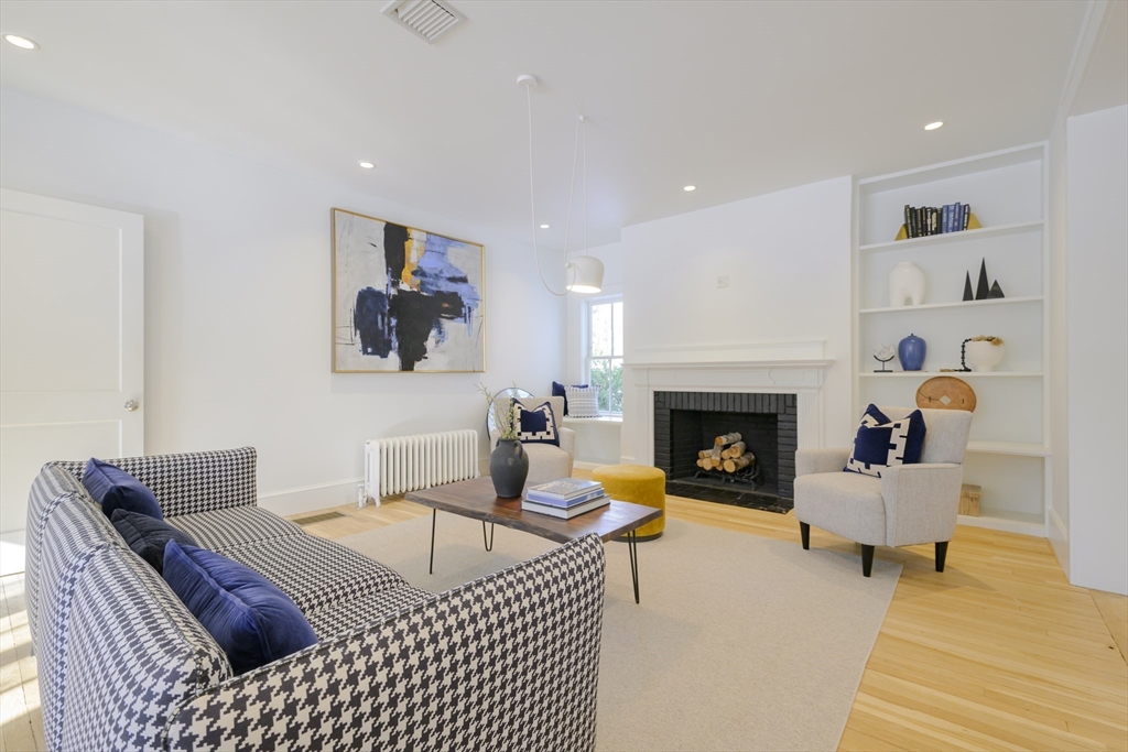 33 Hancock Ave