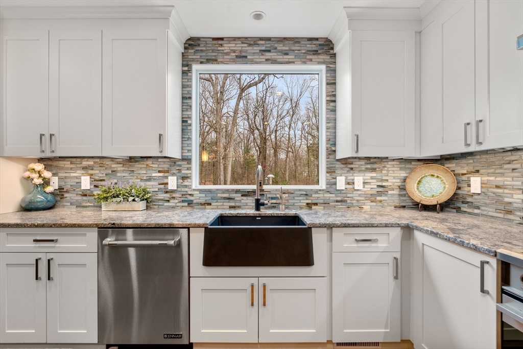 30 Trailside Rd