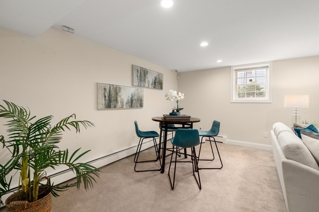 19 Kelveden Rd