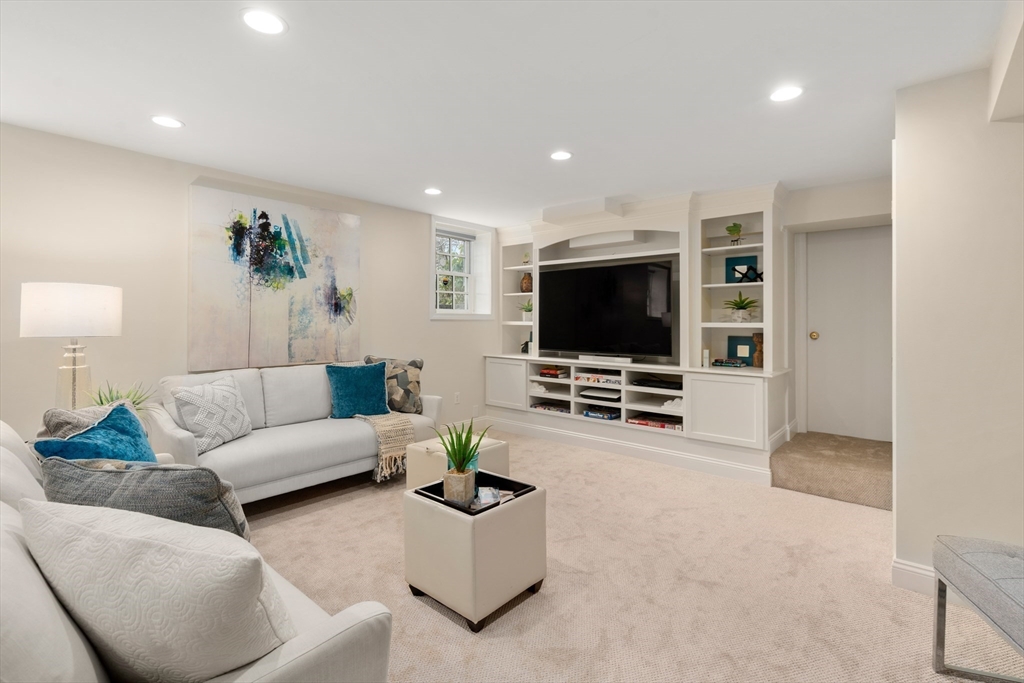 19 Kelveden Rd