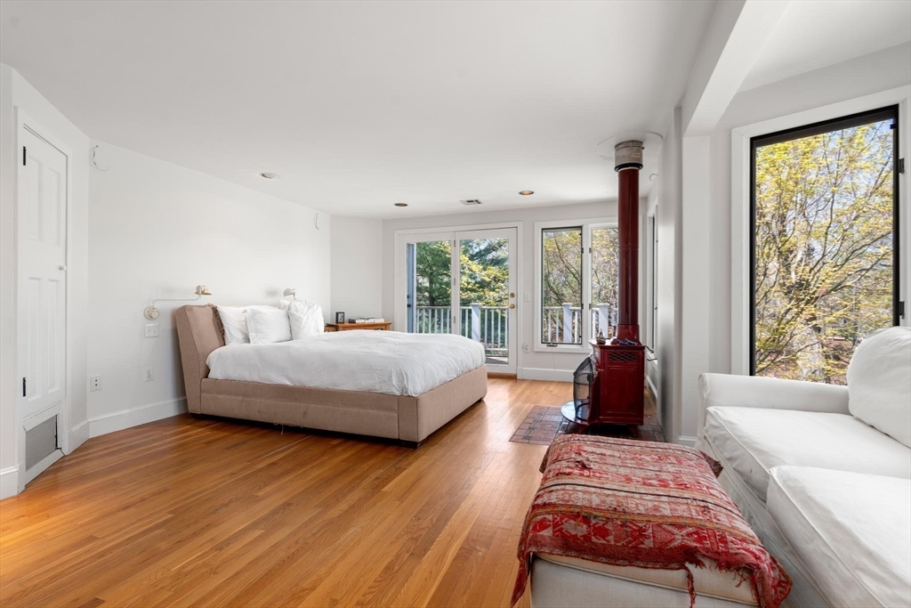 85 Kingswood Rd