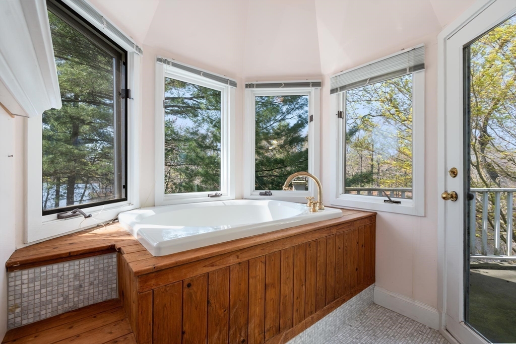 85 Kingswood Rd