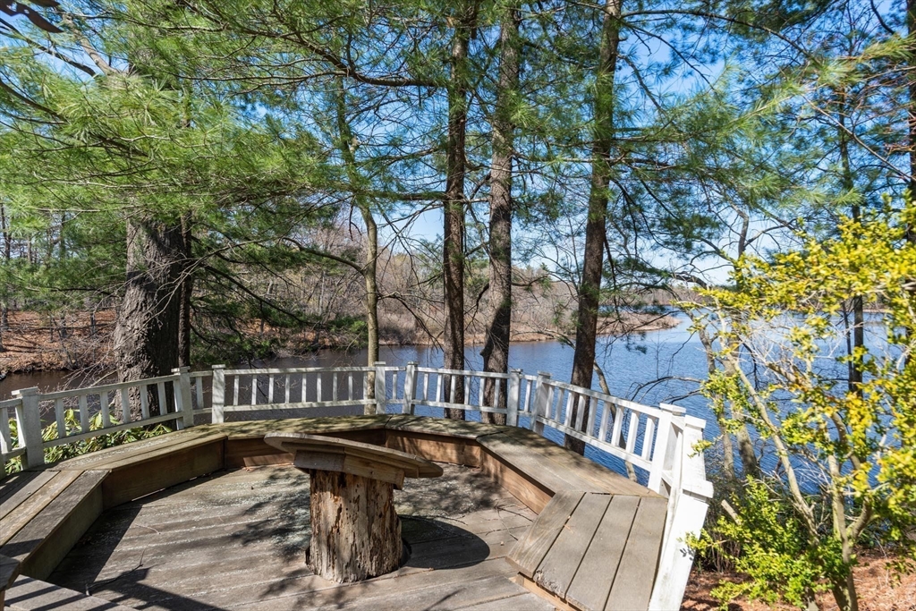 85 Kingswood Rd