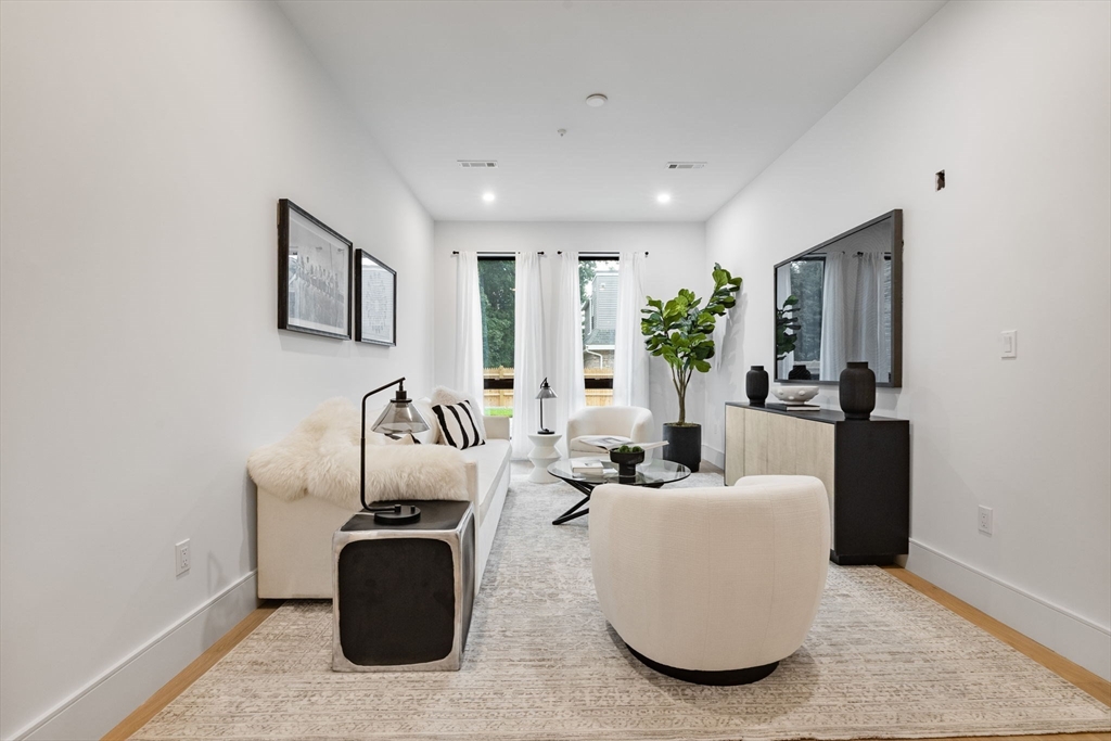 1114 Beacon St. # 109