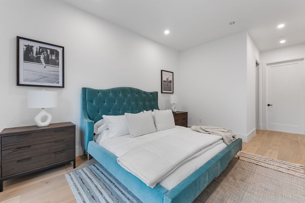 1114 Beacon St. # 109