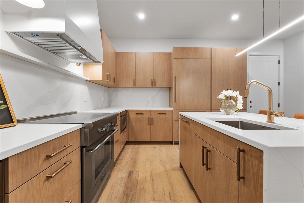1114 Beacon St. # 109