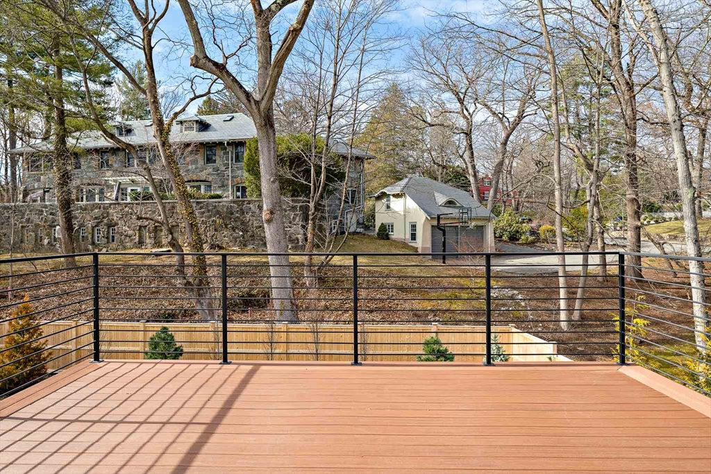 1301 Commonwealth Ave