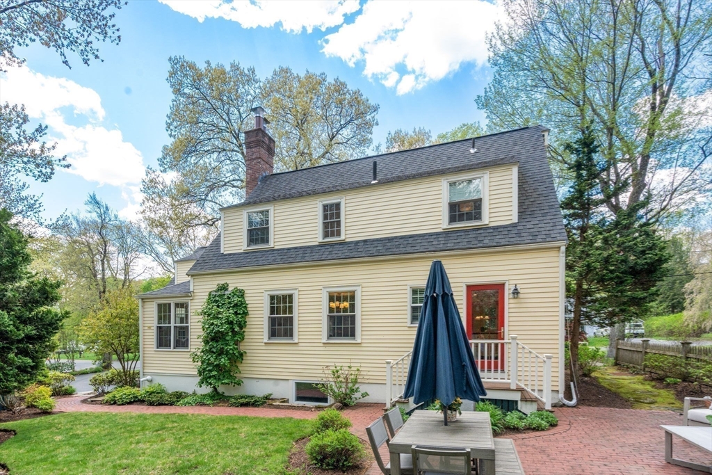 14 Standish Rd