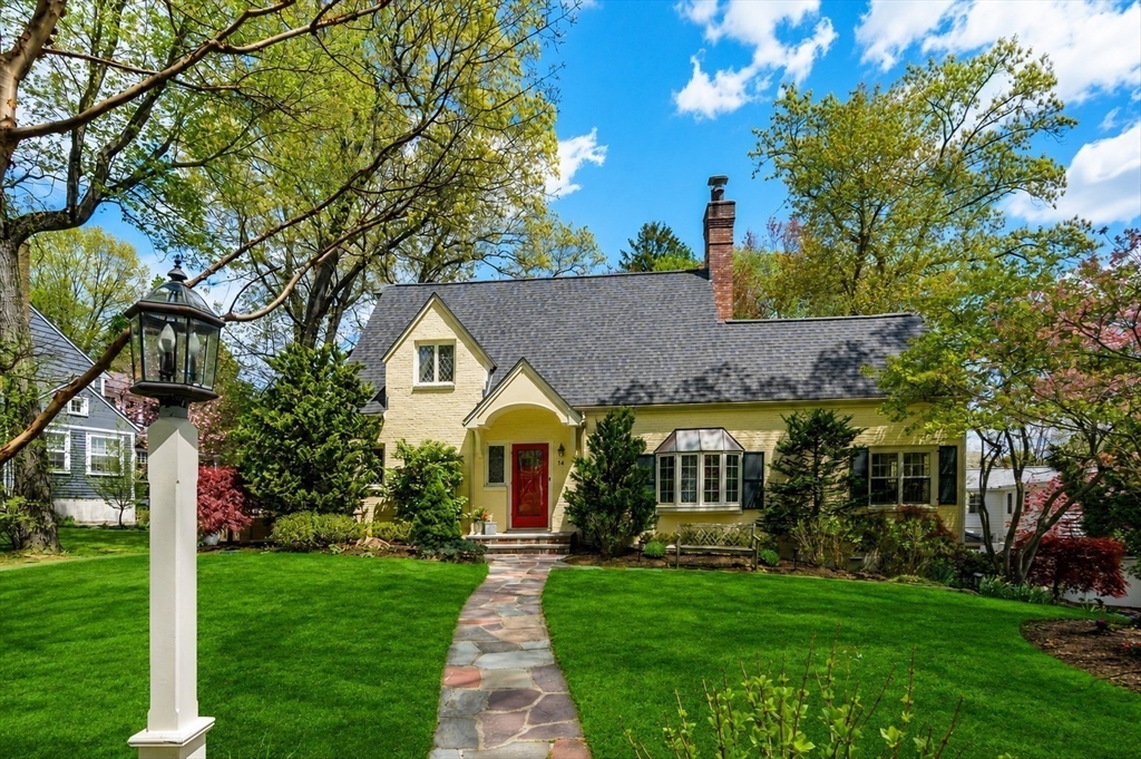 14 Standish Rd